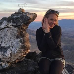 Meet your Posher, Alicia